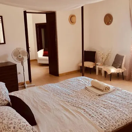 Two Bed With Sea Views, Hilltop Maiera, Calabria Apartmán