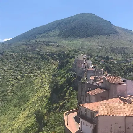 Two Bed With Sea Views, Hilltop Maiera, Calabria